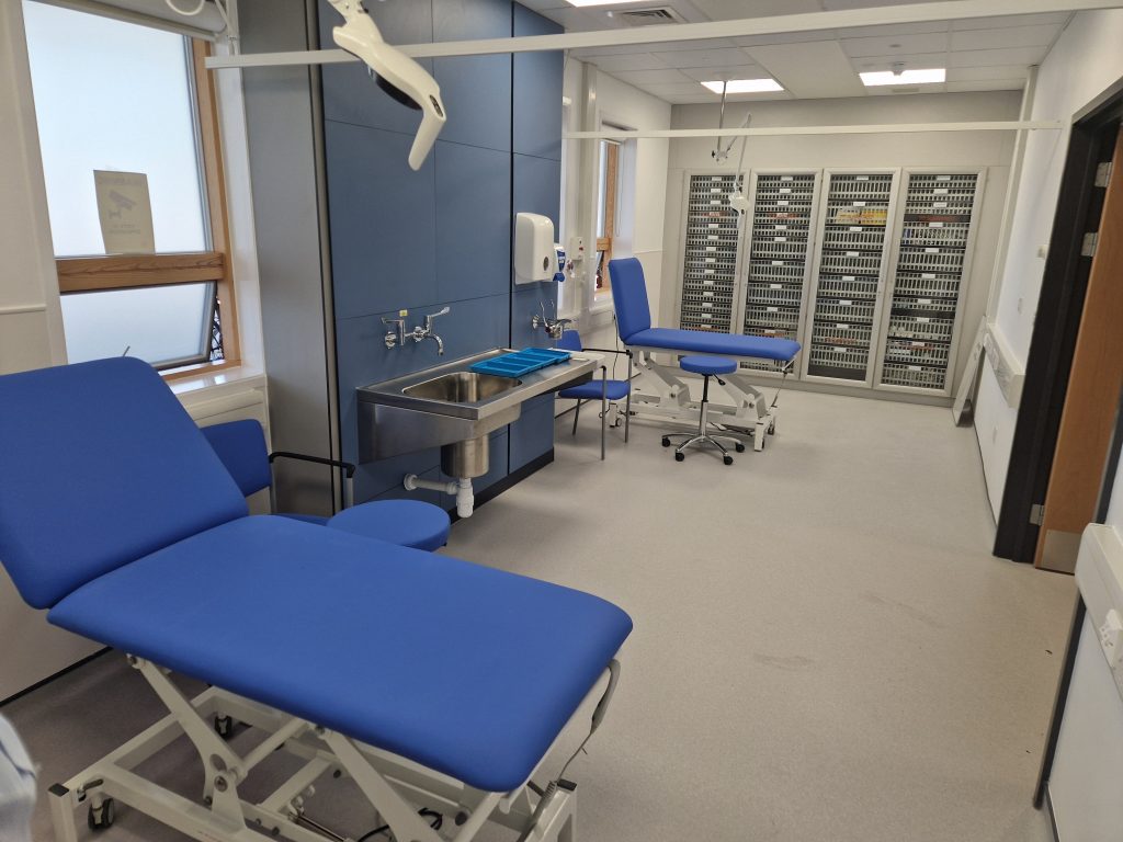 Patients and staff benefit from new fracture clinic at St Richard’s