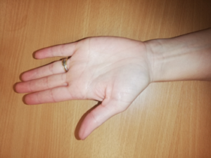 Range of Movement hand exercises - University Hospitals Sussex NHS ...