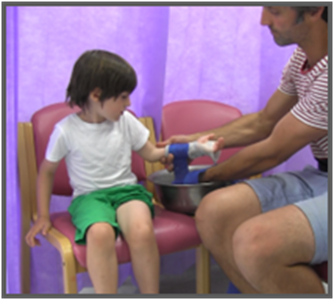 Removing the soaked cast